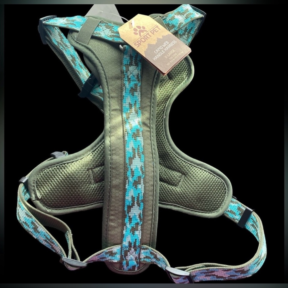 Sport Pet dog harness in an olive/camo color scheme. With blue leash.